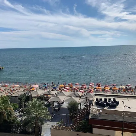 Seafront Apartment Durres